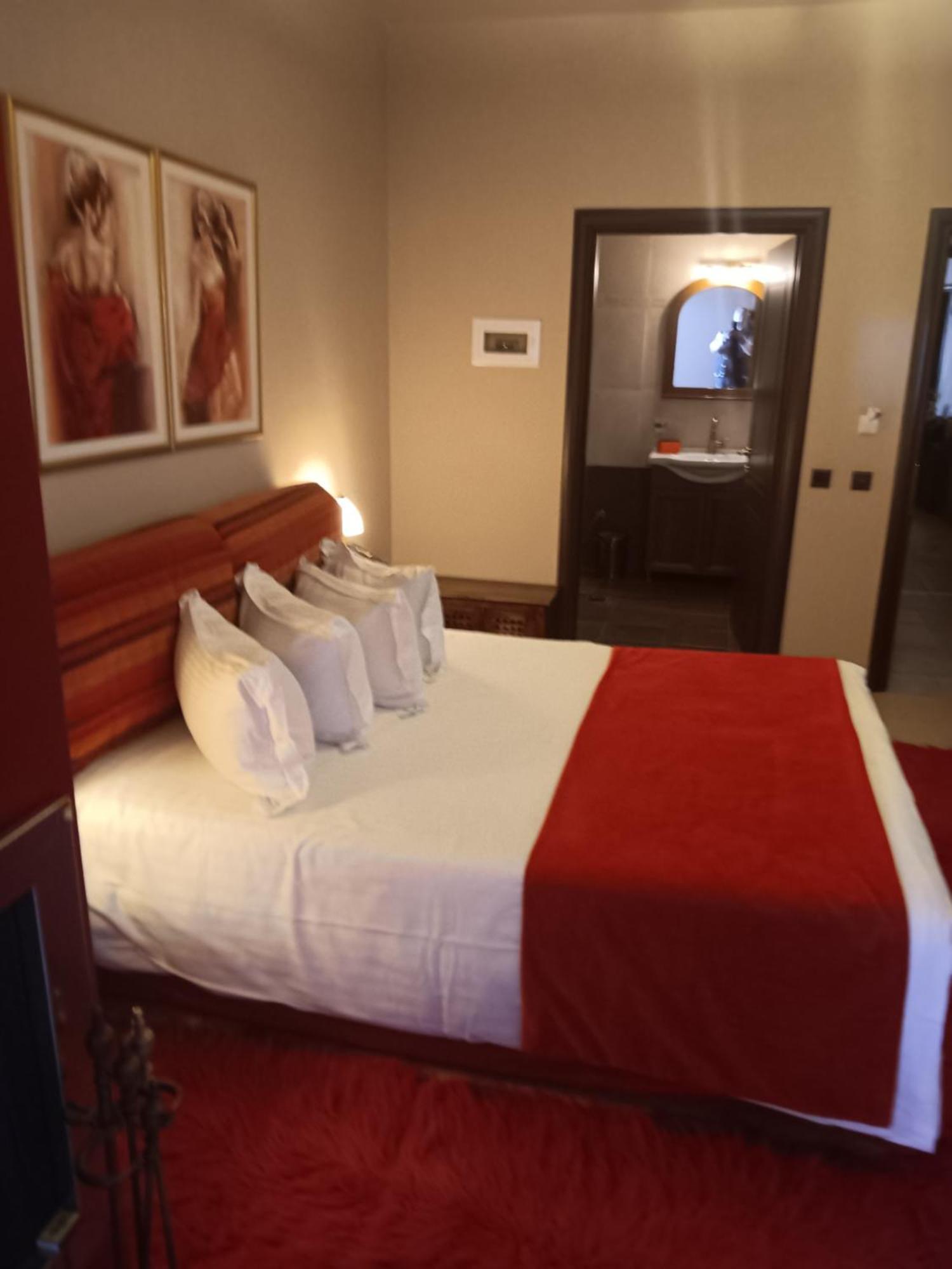 Pandion Luxury Boutique Hotel & Suites With Spa Neochóri Eksteriør billede