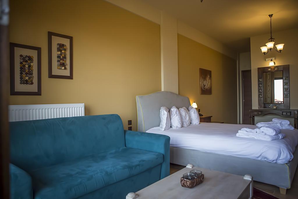 Pandion Luxury Boutique Hotel & Suites With Spa Neochóri Eksteriør billede